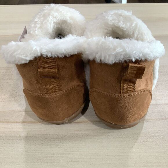 NWT!! Chestnut/Tan Slip on Fur Trimmed Faux Suede Booties Size XS (5-6) - Picture 4 of 6